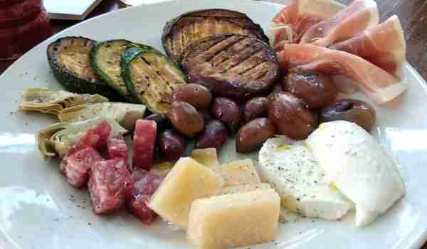 L'Osteria 578946b98b89a279551762_5cbb8fb1b633d6.56155353.jpg